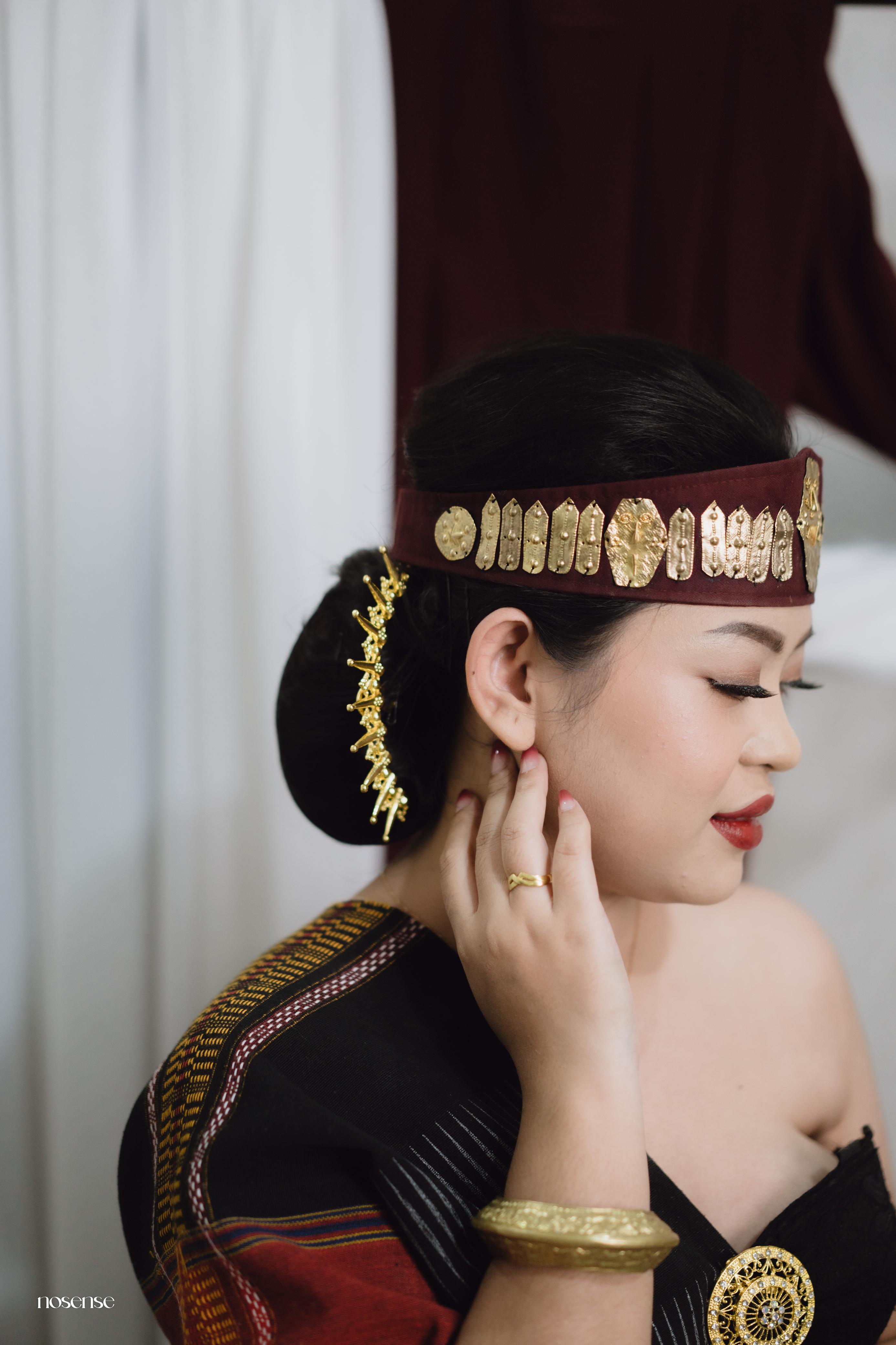 Pengantin Batak dengan riasan Makeup By Listra